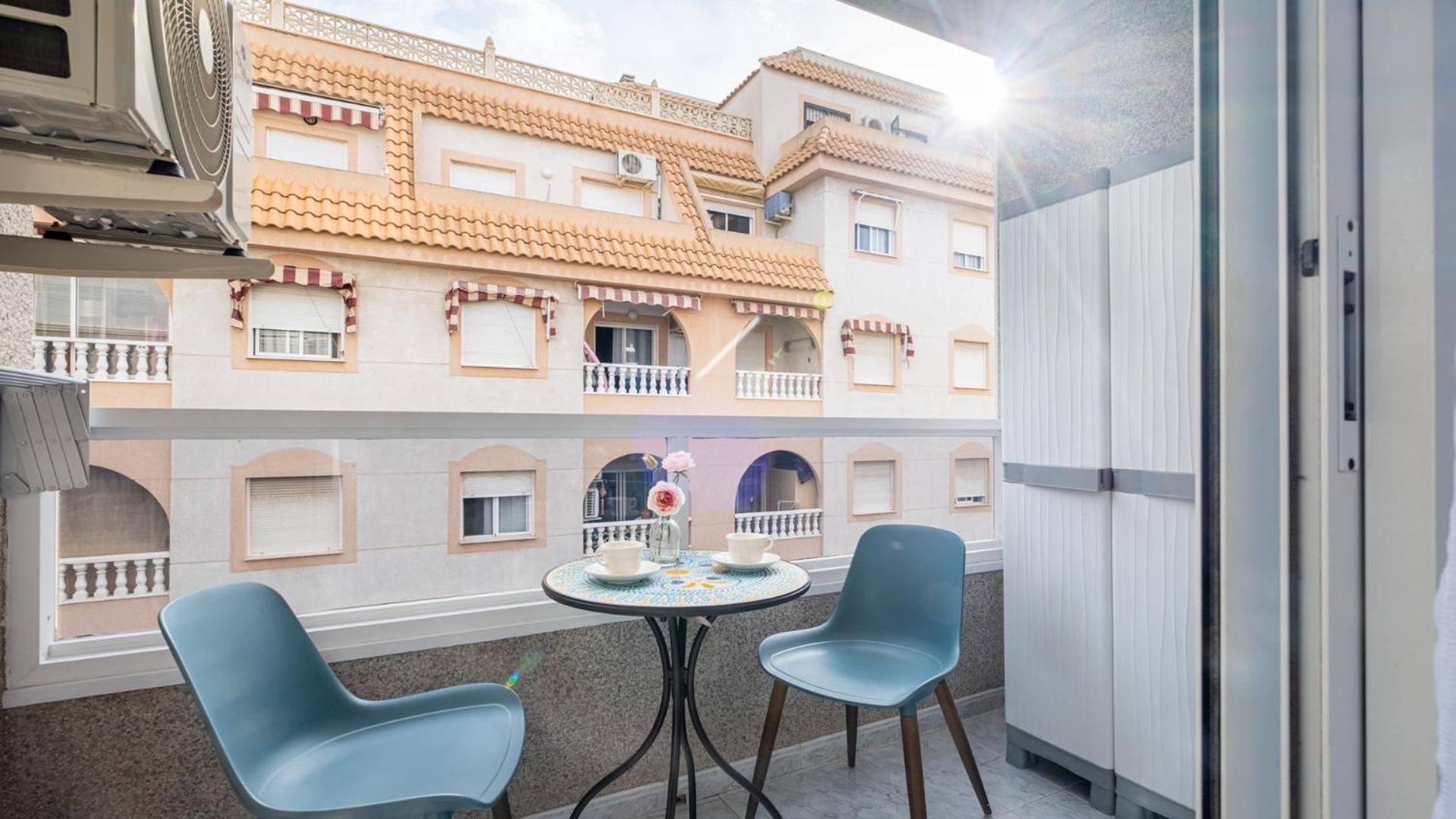 Apartamento Centrico Con Garaje Torrevieja Dış mekan fotoğraf
